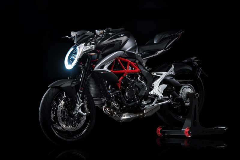 Illustration for article titled 2016 MV Agusta Brutale 800 And Lewis Hamilton Dragster RR: Small Changes And More Bling